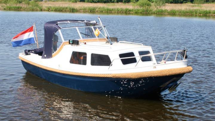 Tolk camera Verdienen Motorboot huren Friesland - Akkrumer Vlet 760
